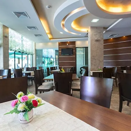 L&b- Free Parking Hotel
