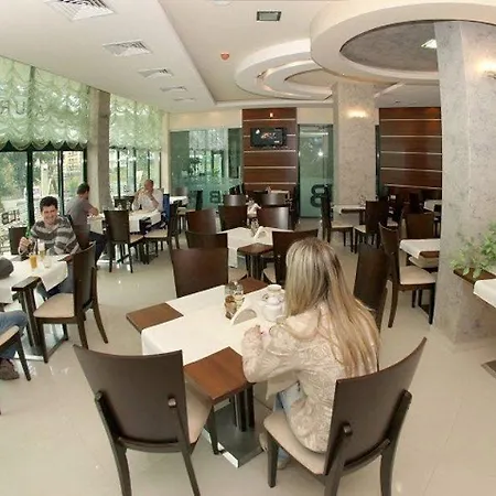 L&b- Free Parking 3* Sunny Beach