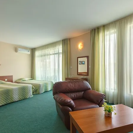 L&b- Free Parking Hotel