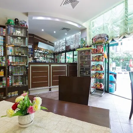 L&b- Free Parking Hotel